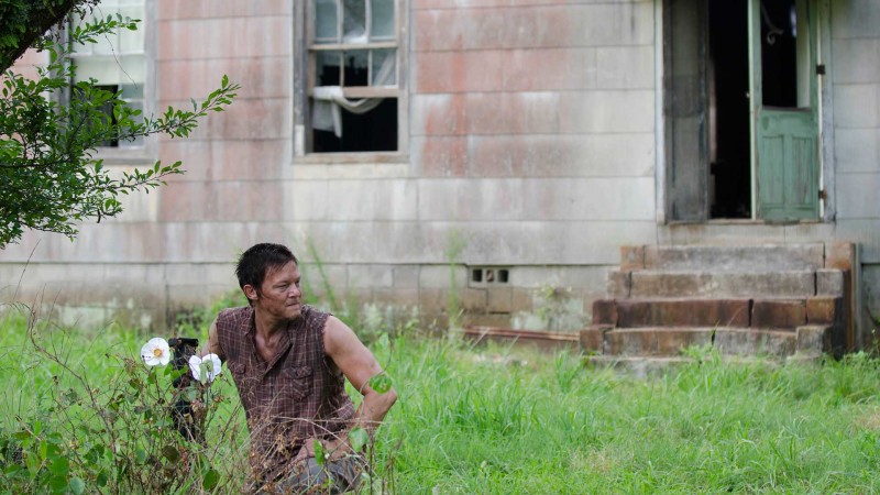 Inside Episode 204 The Walking Dead: Cherokee Rose
