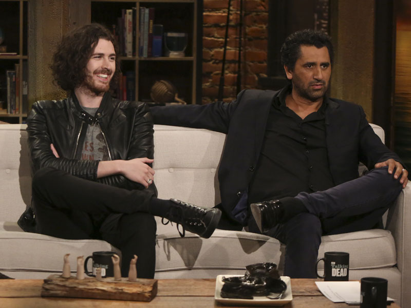 talking-dead-episode-617-cliff-curtis-jon-heder-800x600