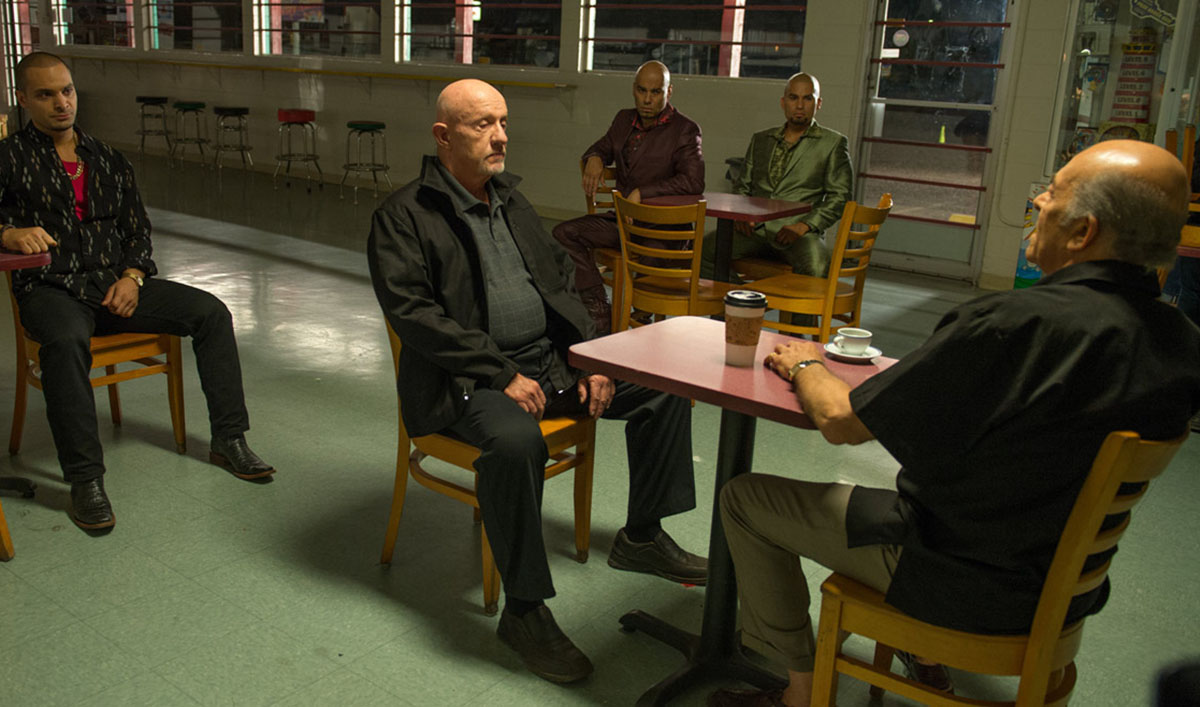 Why Mike and Tio’s Showdown Reminds Vince Gilligan of the Movie <em>Heat</em>