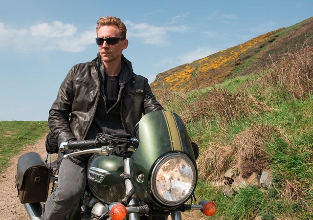 the-night-manager-102-jonathan-hiddleston-935x658