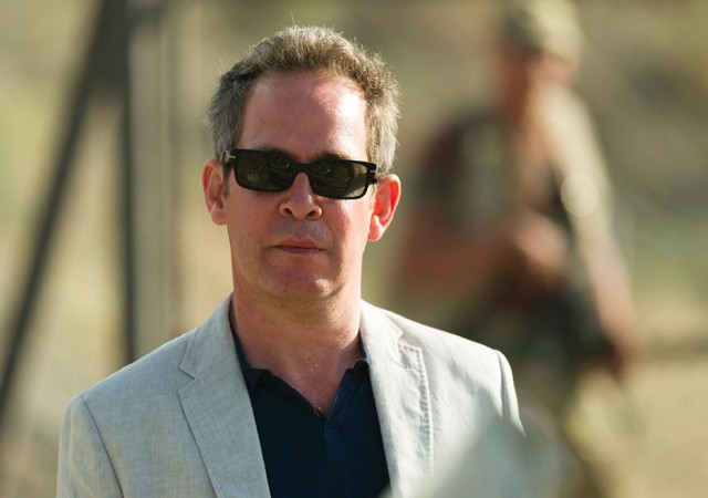 the-night-manager-105-corky-hollander-935x658