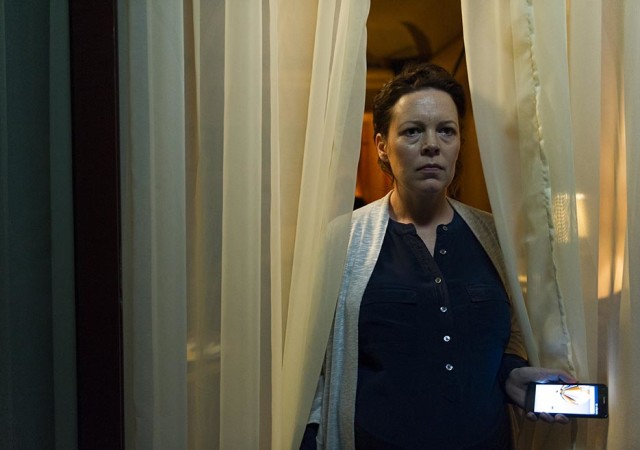 the-night-manager-106-burr-colman-935x658