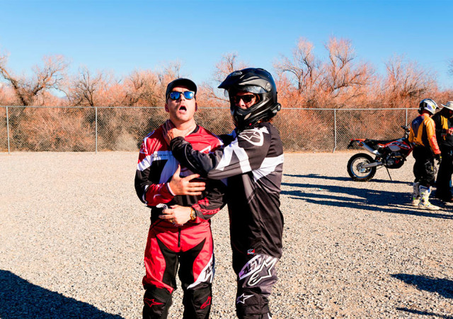 ride-102-norman-reedus-choke-935x658