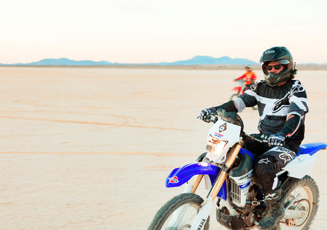 ride-102-norman-reedus-dirt-bike-935x658