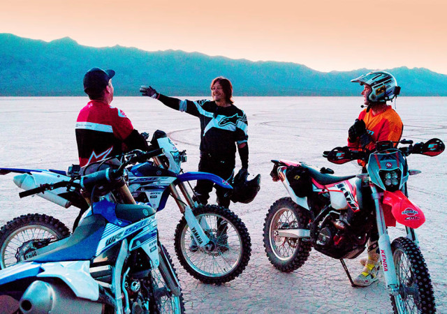 ride-102-norman-reedus-sands-bike-935x658