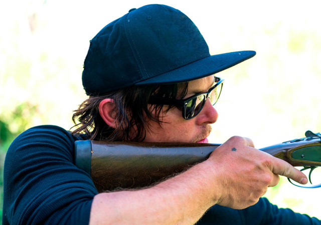 ride-104-norman-reedus-shooting-935