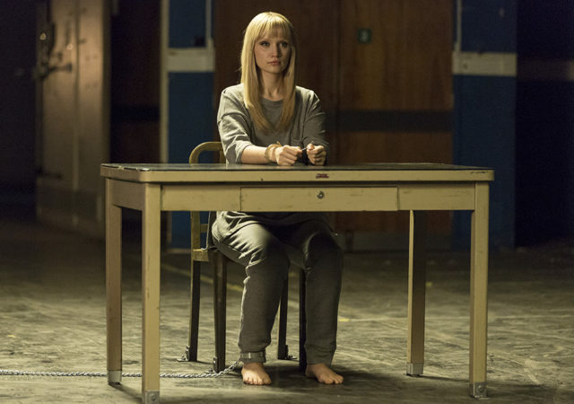 humans-202-niska-berrington-935