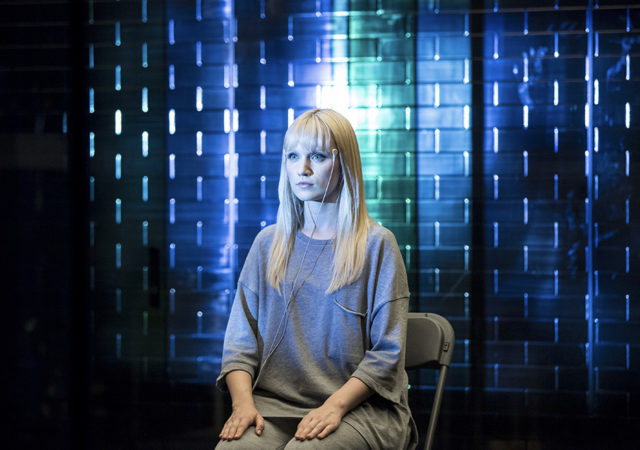 humans-203-niska-berrington-935