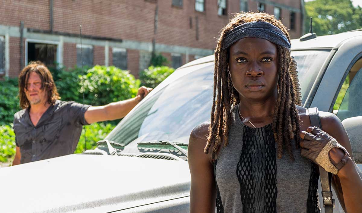Extras for <em>The Walking Dead</em> Season 7 Mid-Season Premiere