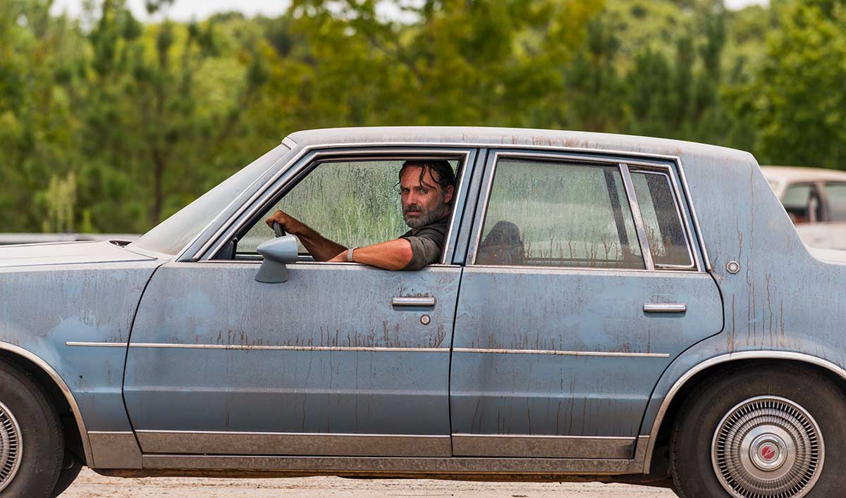 Sneak Peek of <em>The Walking Dead</em> Mid-Season Premiere: There’s More Bang in This Roadblock Than Meets the Eye