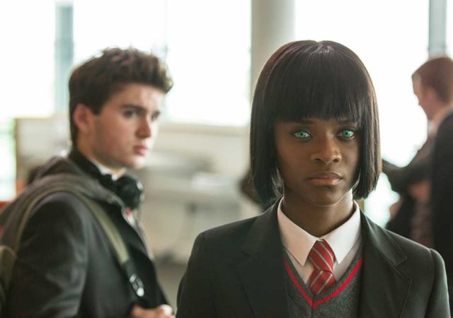 humans-204-toby-stevenson-renie-wright-935