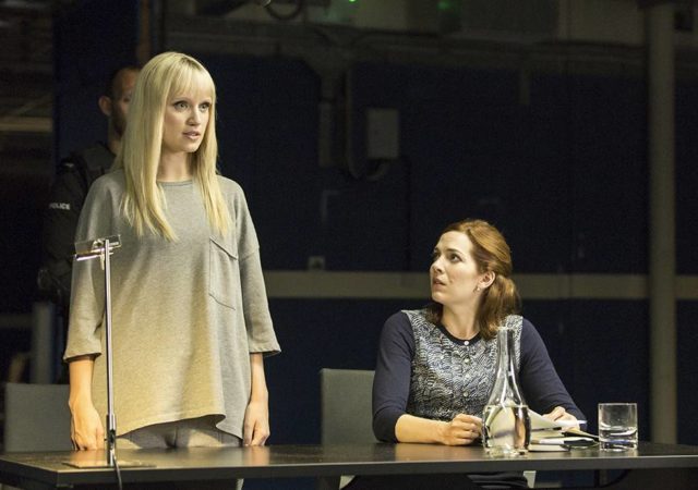 humans-205-niska-berrington-laura-parkinson-stand-935