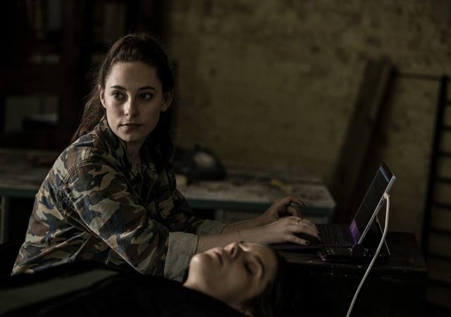 humans-206-mattie-carless-935