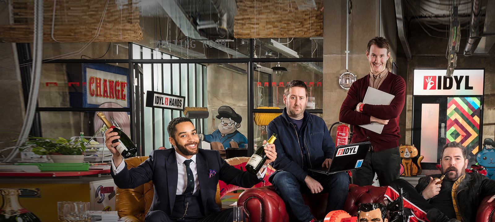 loaded-season-1-cast-800×600-nologo