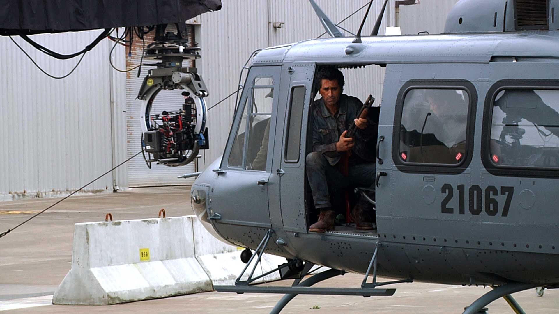 Making of Fear the Walking Dead: Season 3, Episode 1, AMC Premiere Exclusive. Go behind the scenes with the cast and crew as they film a helicopter stunt from the Season 3 Premiere.