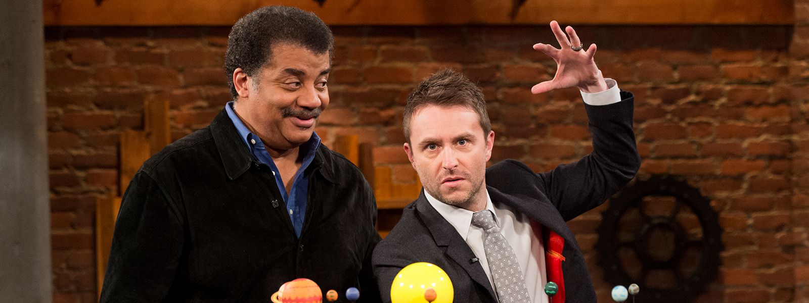 talking-with-chris-hardwick-episode-113-neil-degrasse-tyson-chris-hardwick-800×600