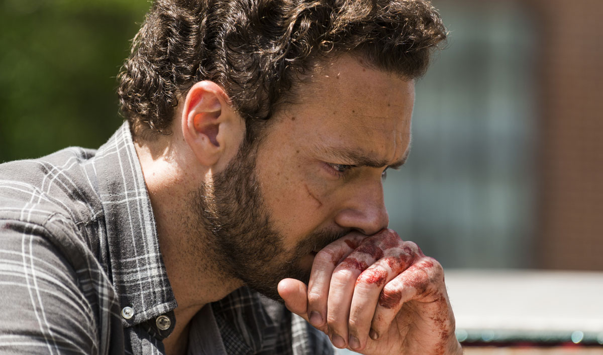 Aaron Confronts the Cost of War in an Emotional Scene From <em>The Walking Dead</em> Episode 3