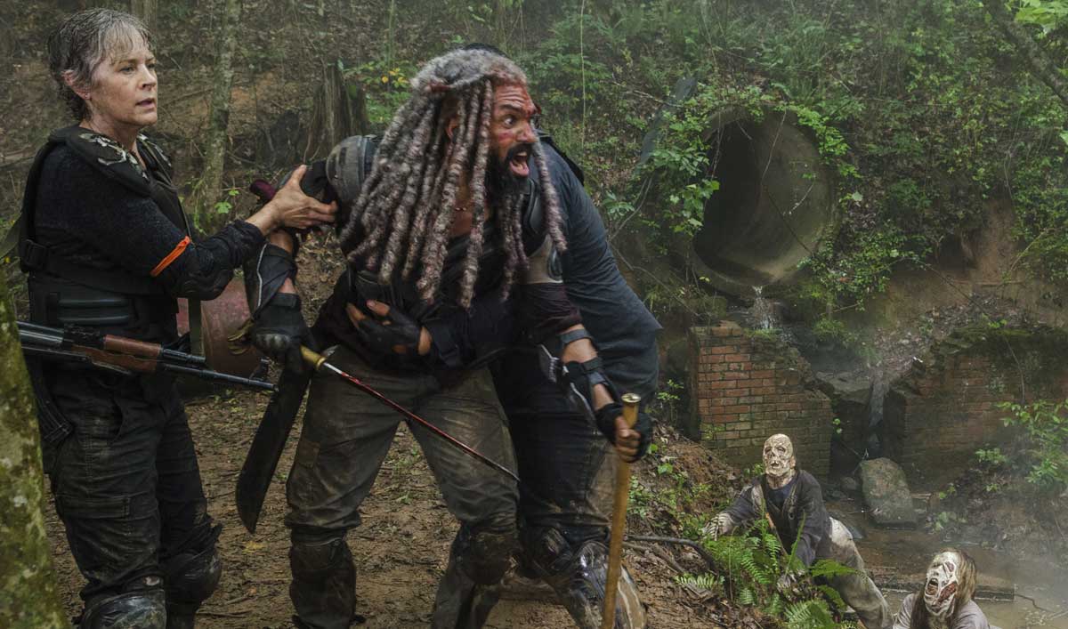 Inside <em>The Walking Dead</em> Episode 4 — Find Out What Transformed Ezekiel From Zookeeper to King