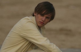 jamie-campbell-bower-590 Jamie Campbell Bower