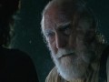 (SPOILERS) Inside Episode 405 The Walking Dead: Internment As more people succumb to the infection, Rick recruits Carl to help defend the prison.