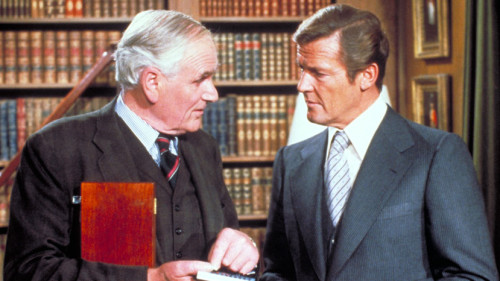 dez regras quebradas por James Bond ao usar fato