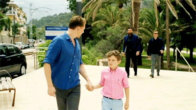 pine with roper's son night manager