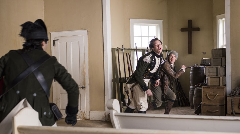 Lt. John Simcoe (Samuel Roukin) e Abe Woodhull (Jamie Bell) Episódio 9 Foto de Antony Platt/AMC