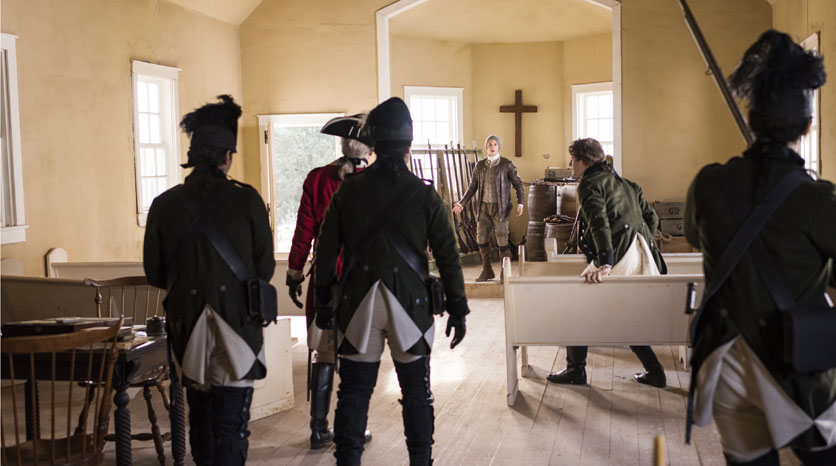 Lt. John Simcoe (Samuel Roukin) e Abe Woodhull (Jamie Bell) Episódio 9 Foto de Antony Platt/AMC