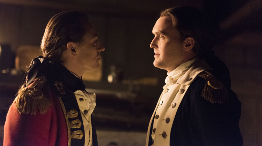 Benedict Arnold (Owain Yeoman) e John André (JJ Feild) Episódio 9 Foto de Antony Platt/AMC