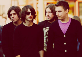 290x200_arcticmonkeys