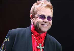 290x200_eltonjohn1