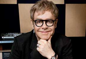 290x200_eltonjohn_4