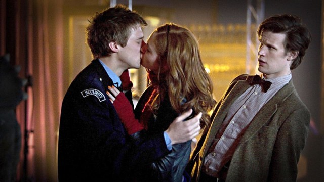 Amy and Rory kiss