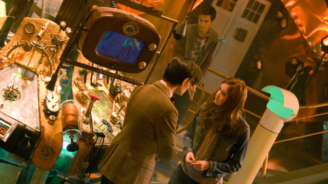 The Doctor speaks with Amy in the TARDIS
