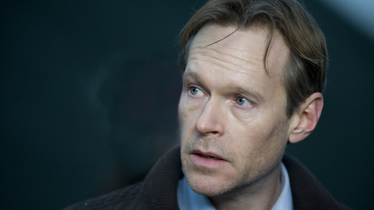 Ian Reed is Luther's loyal friend