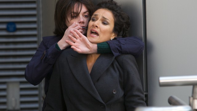 Alice assaults Zoe outside her office