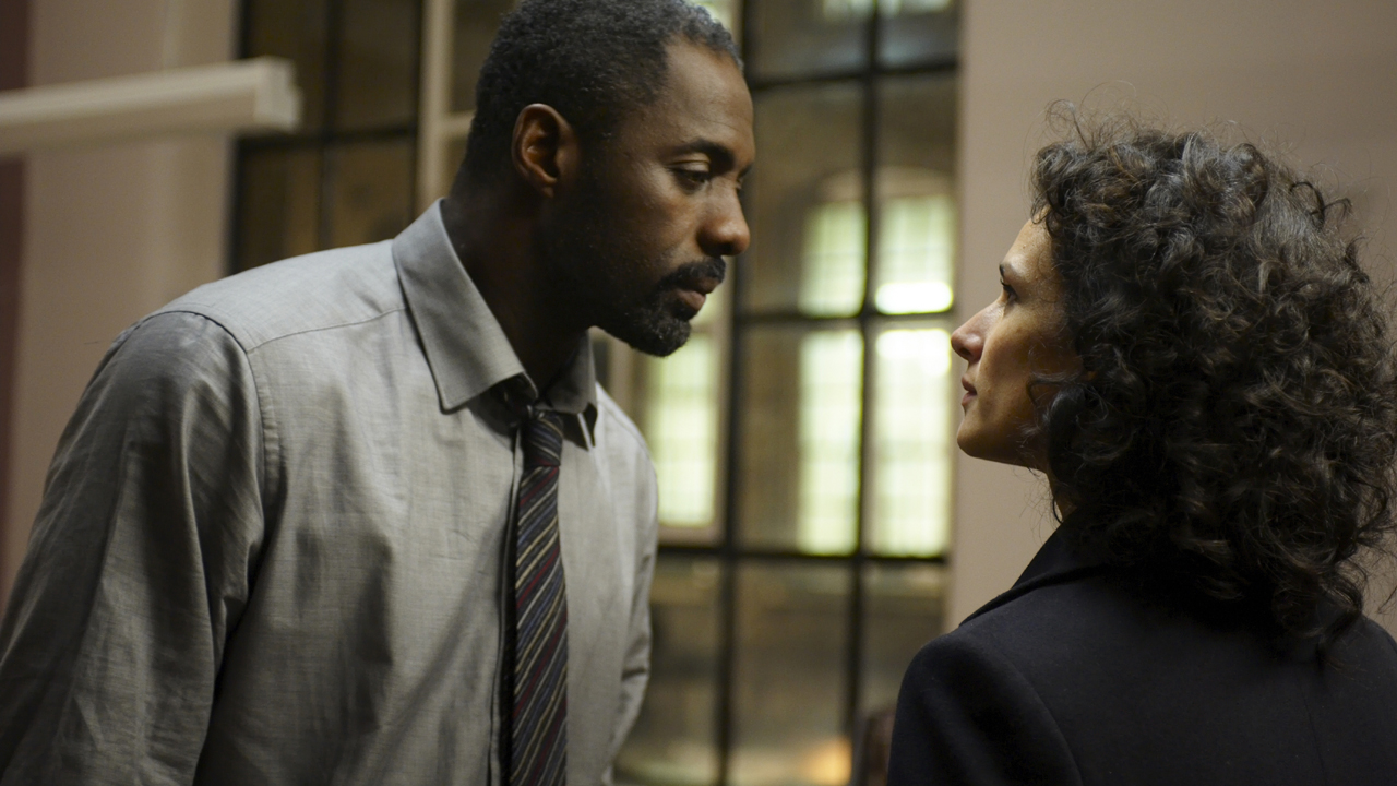 Luther reconnects with Zoe