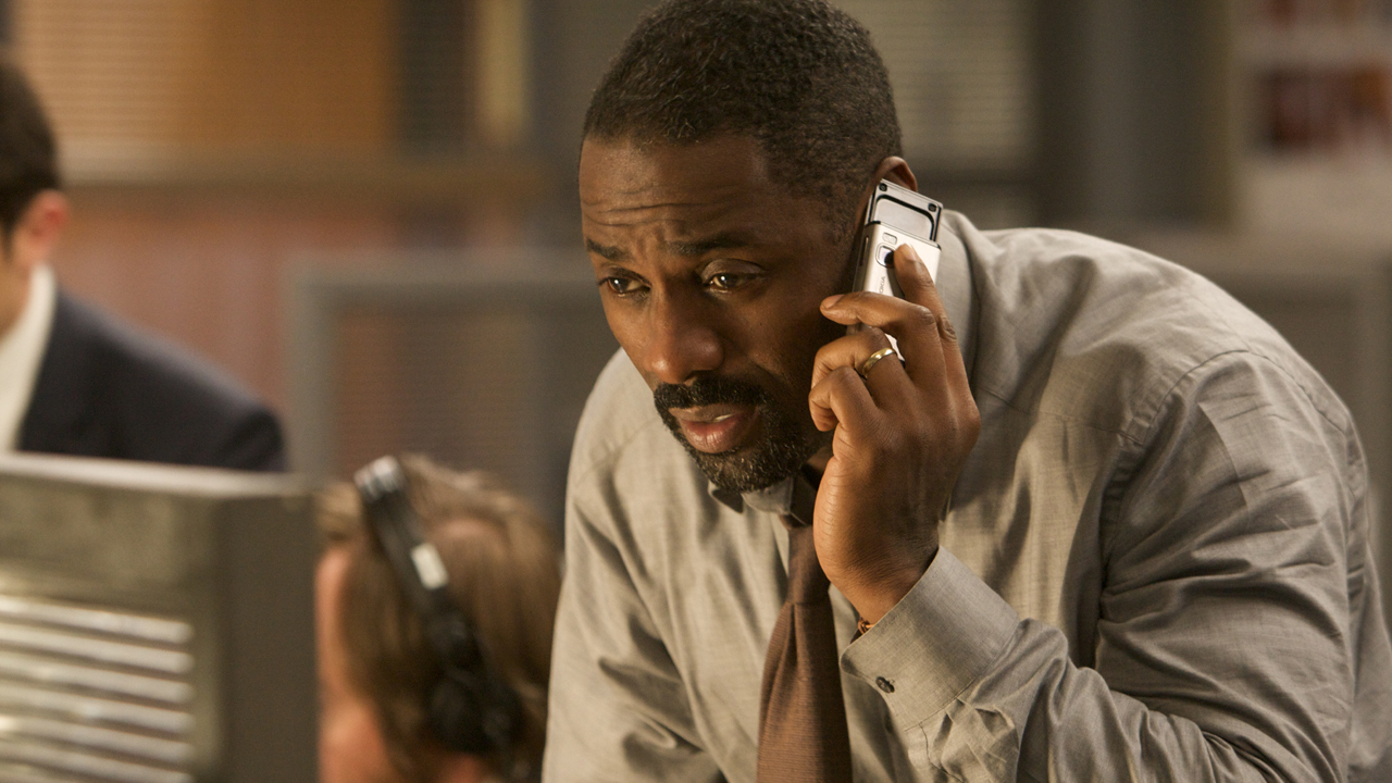 Luther tries to get an art dealer's wife back alive