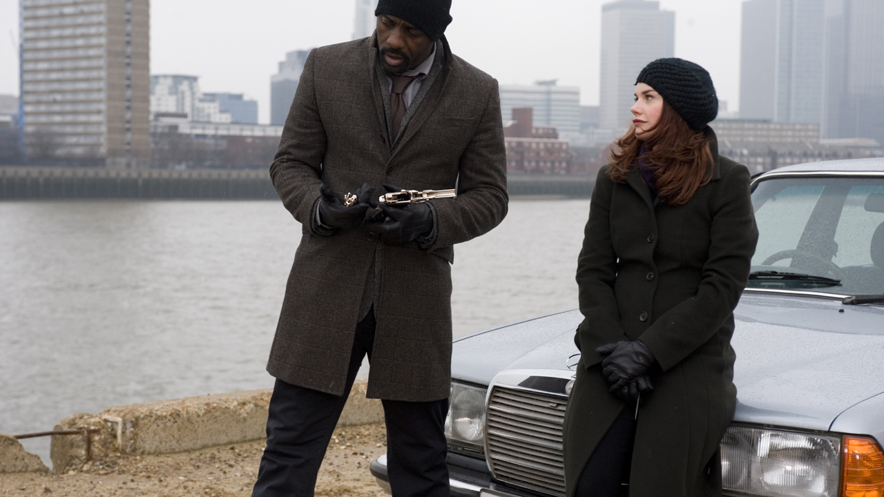 Luther goes on the run with Alice