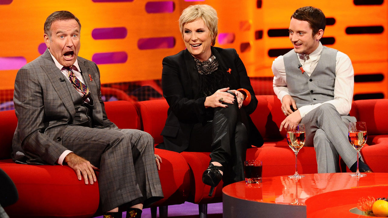 More hilarity ensues with Robin Williams, Jennifer Saunders and Elijah Wood during episode 5.