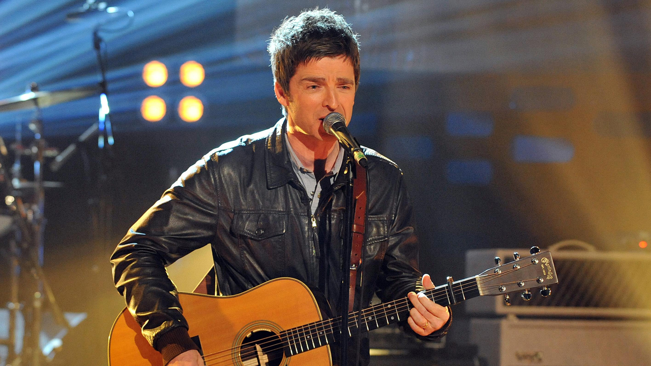 Former Oasis axeman Noel Gallagher brings his solo project, Noel Gallagher's High Flying Birds, to the stage.