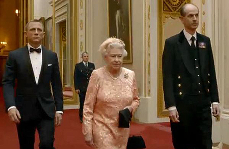 460x300_queenbond