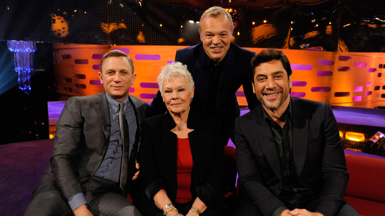 Daniel Craig, Dame Judi Dench and Javier Bardem are all smiles with Graham Norton.