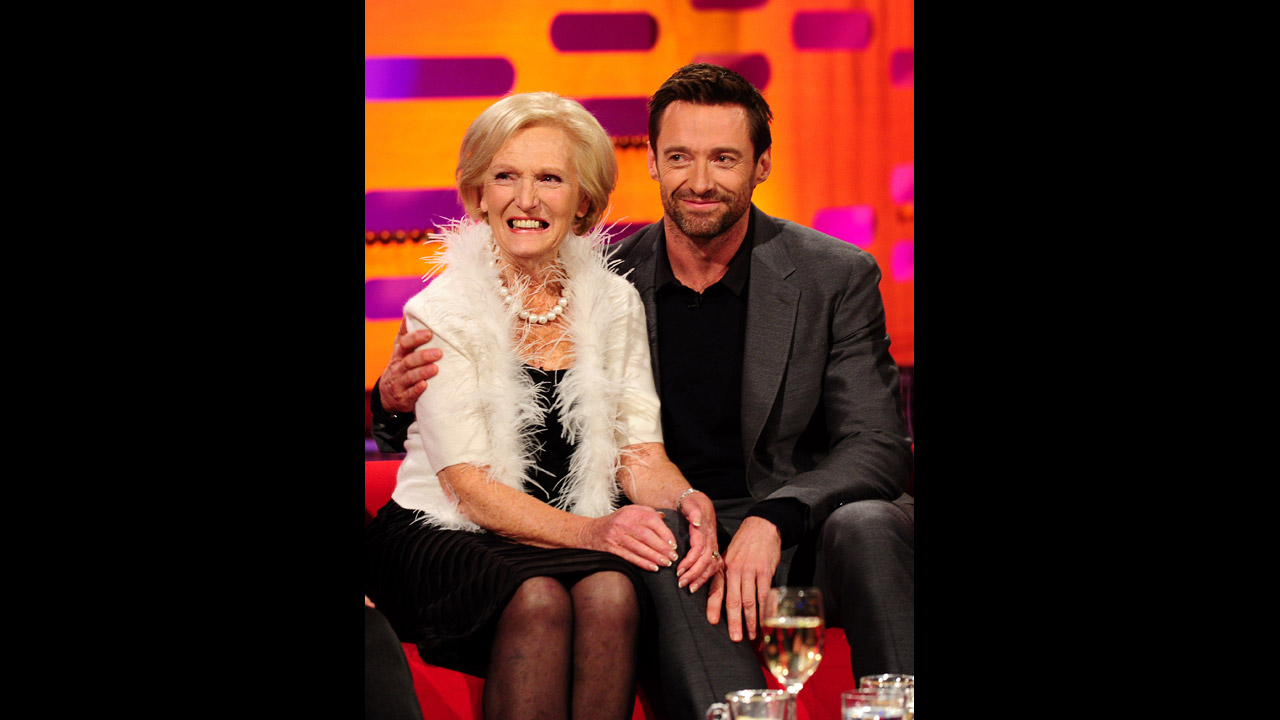 Aussie Hugh Jackman and Baking expert Mary Berry enjoy each other's company.