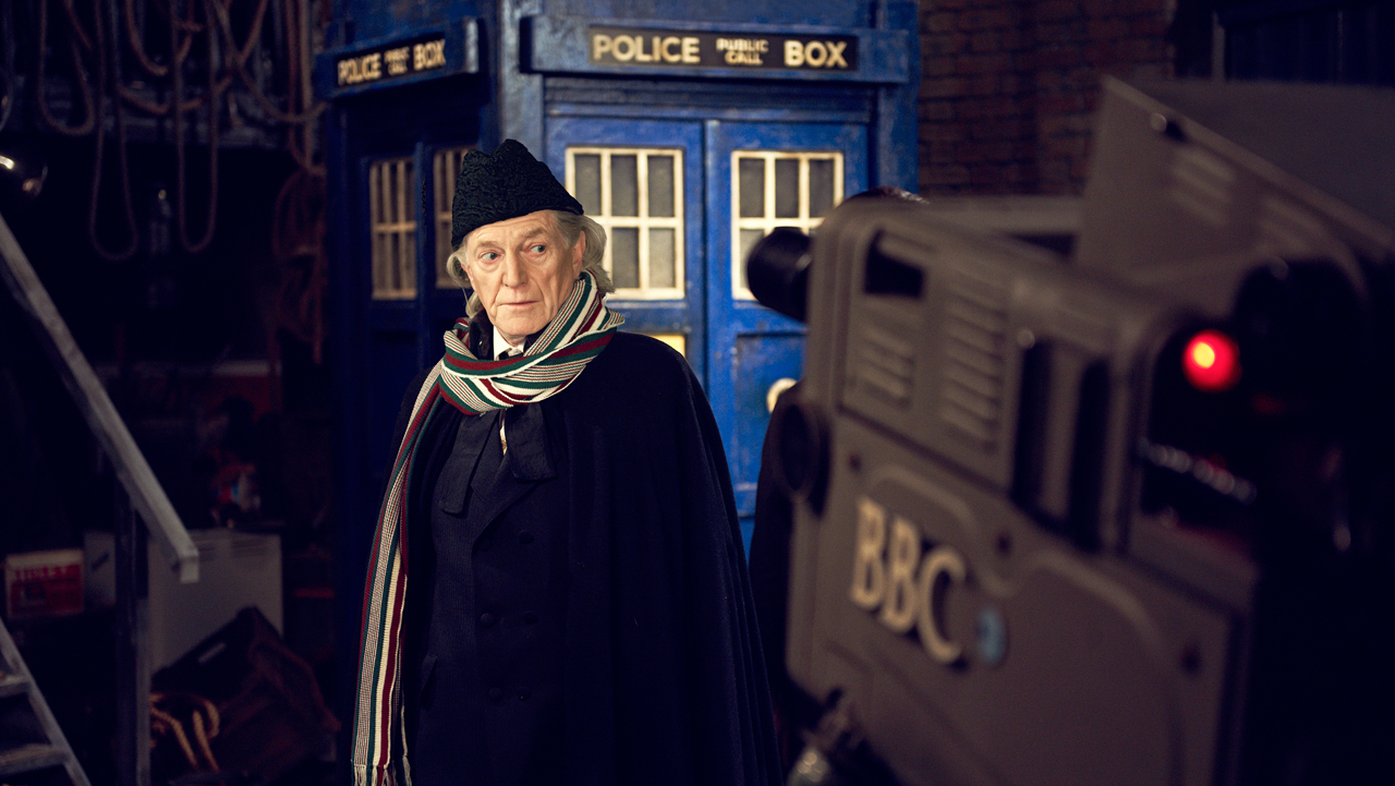 David Bradley as William Hartnell, on set.