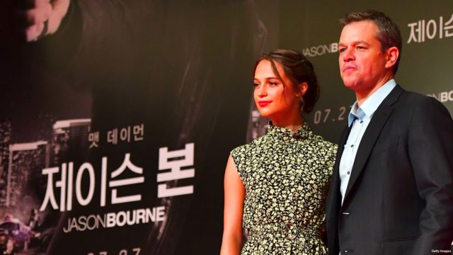 anglo_2000x1125_mattdamon_aliciavikander