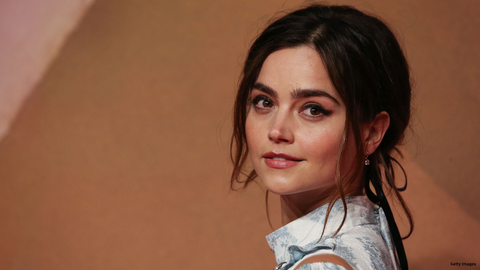 First Look Jenna Coleman Starts Filming ‘victoria Season Two