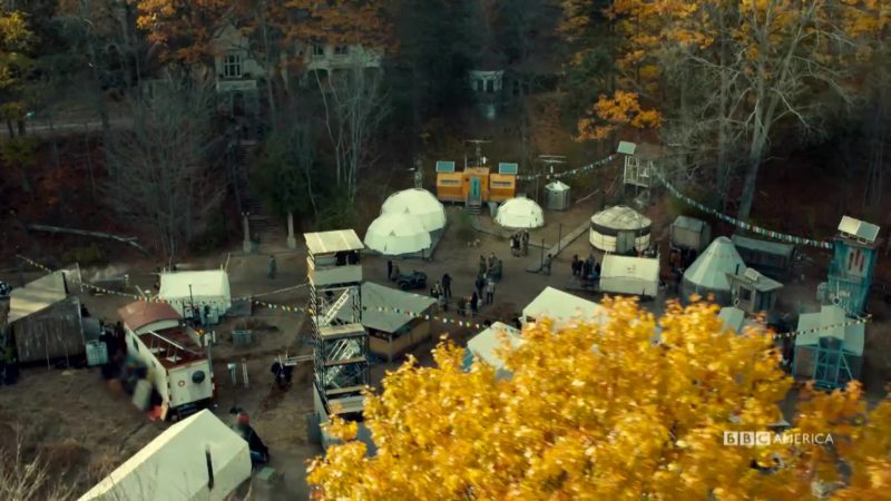 Orphan_Black_S5_Closer_Look_501_The_Village_for_Digital_YouTubePreset_964672579919_mp4_video_1920x1080_5000000_primary_audio_7_1920x1080_964674115675
