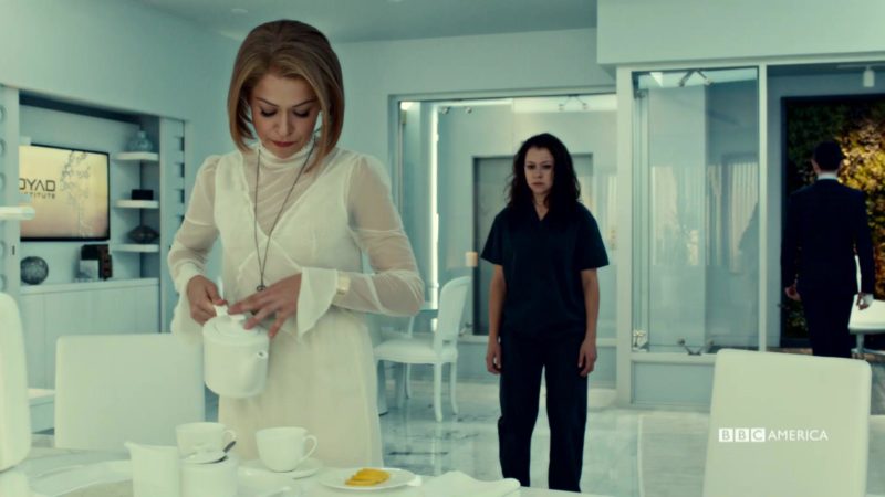 Orphan_Black_S5_Ep_2_Sarah_and_Rachel_Clone_Scene_Moments_YouTubePreset_1920x1080_970187843699