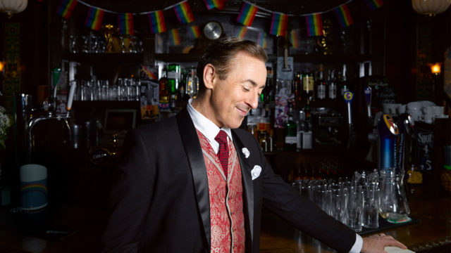 AlanCumming_queers_1920x1080